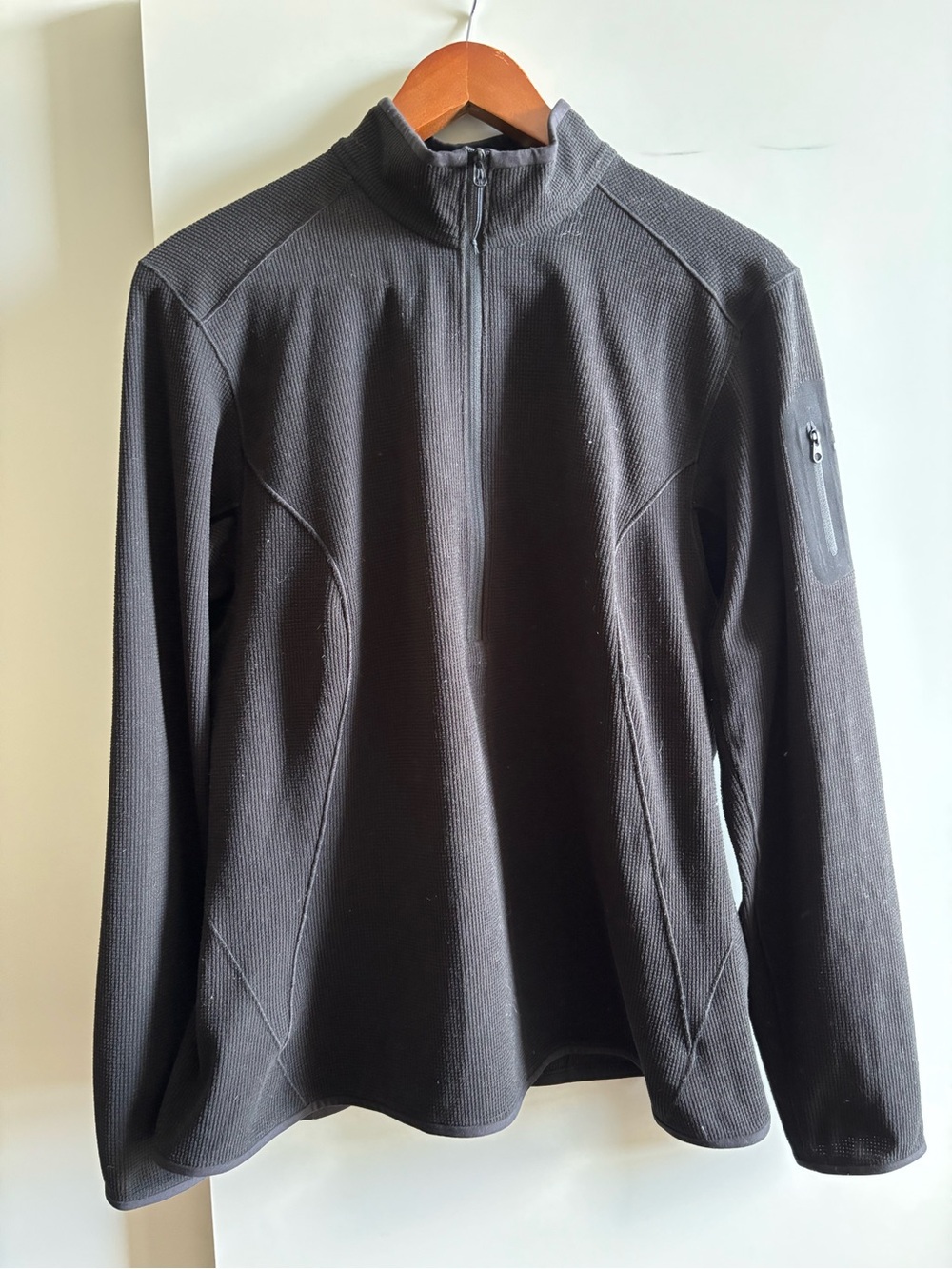 Arc’teryx Half Zip Layer